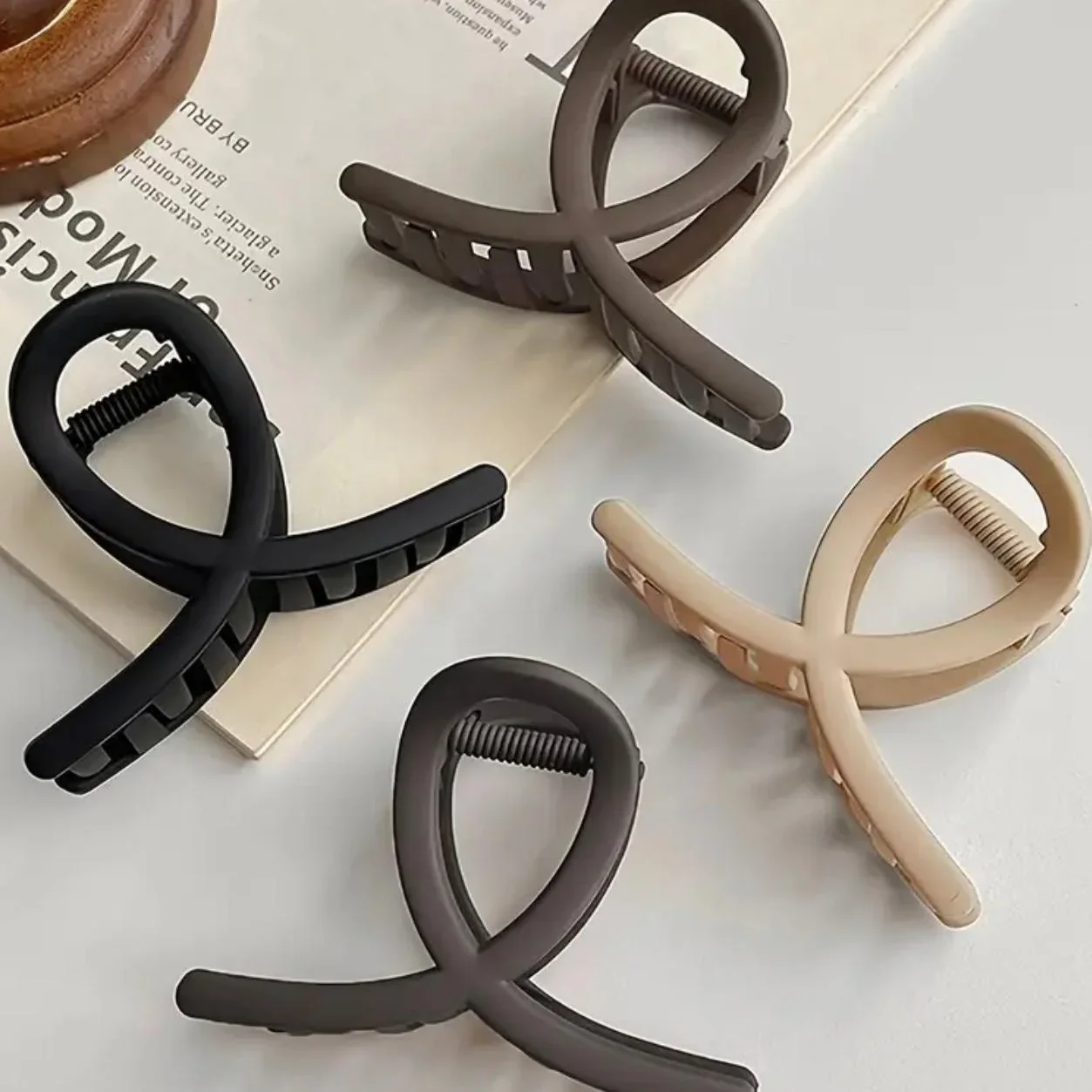 4pcs Loop Twist Claw Set - Image 2