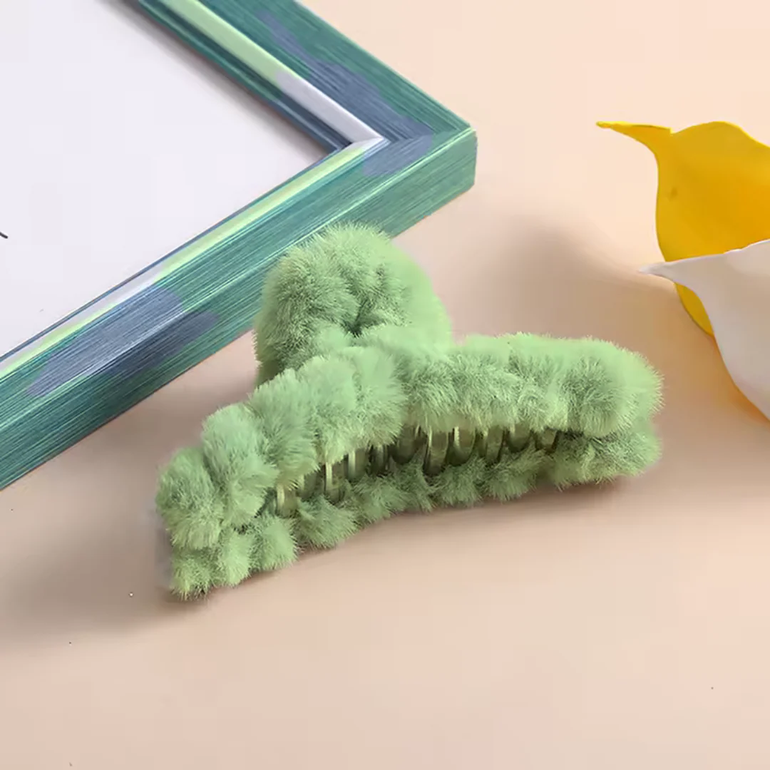 Furry Claw Clip - Image 3