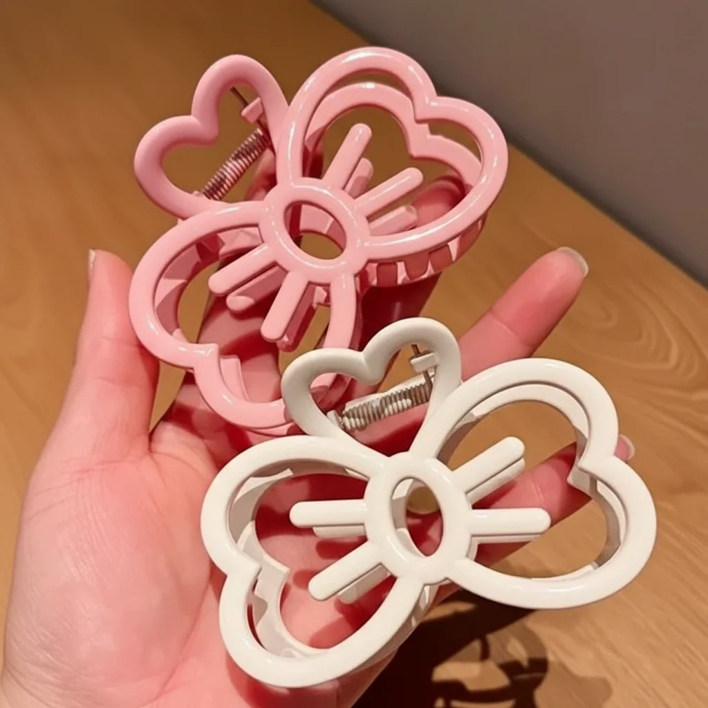 Hello Kitty Claw Clip - Image 4