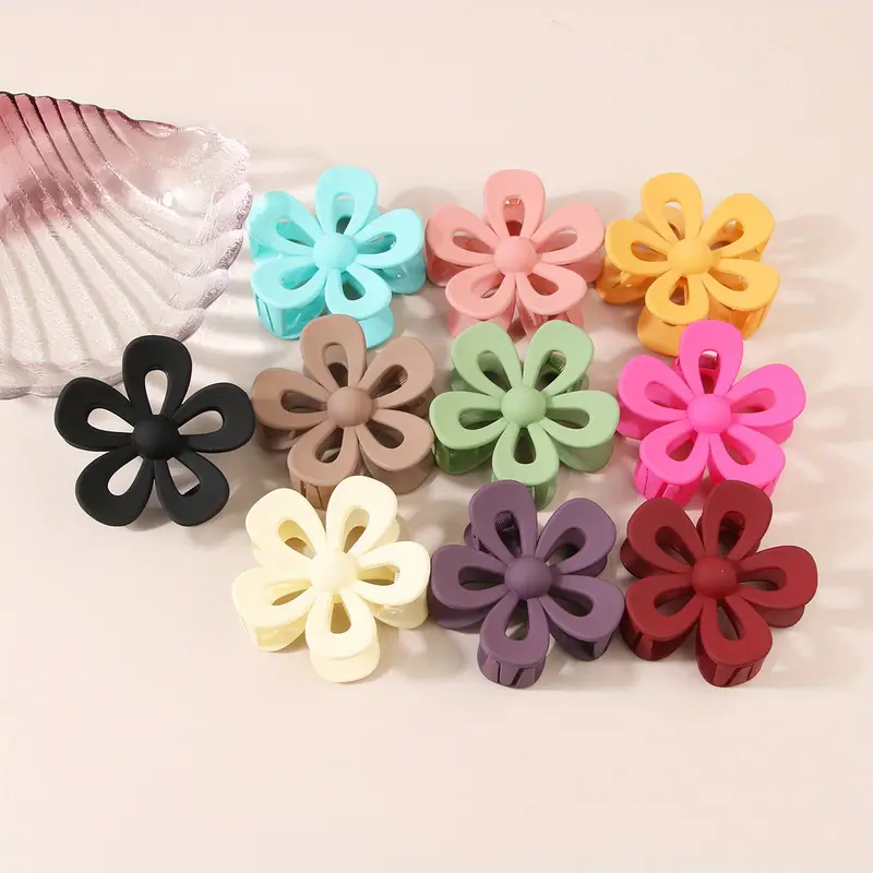 Daisy Hair Claw Clip - Image 3