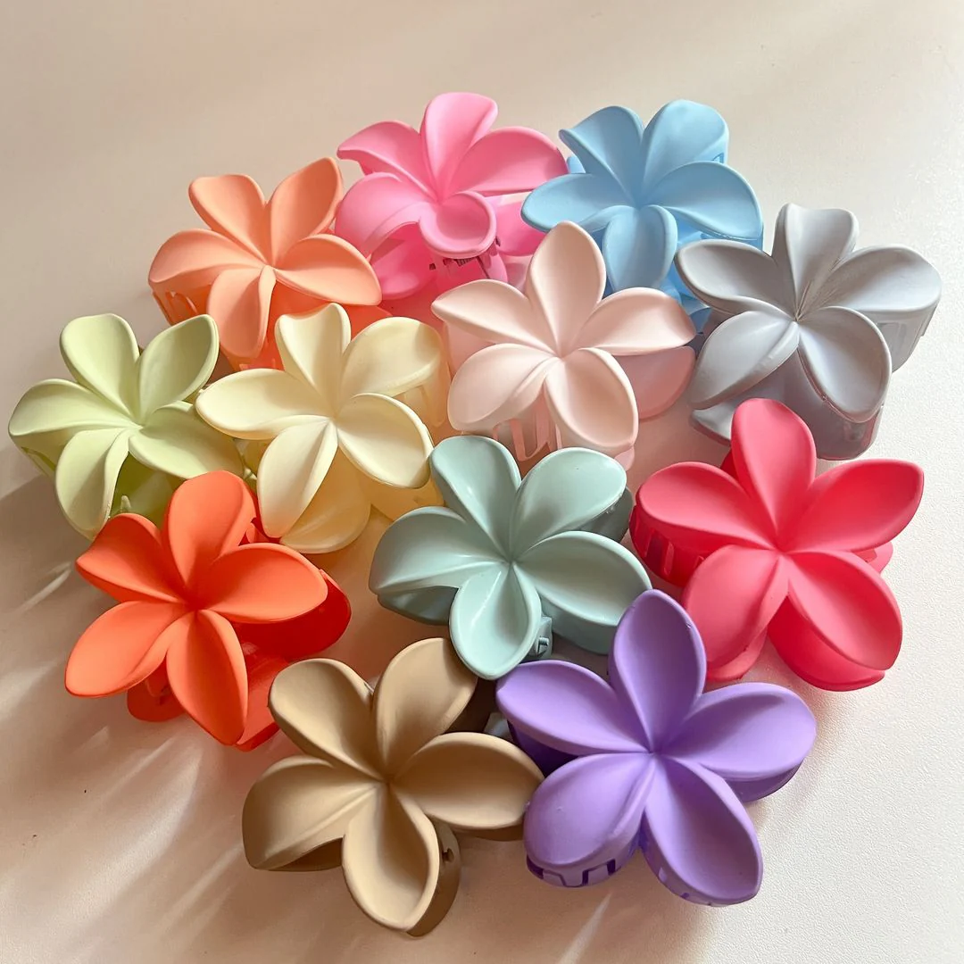 Large Floral Clip - Image 7