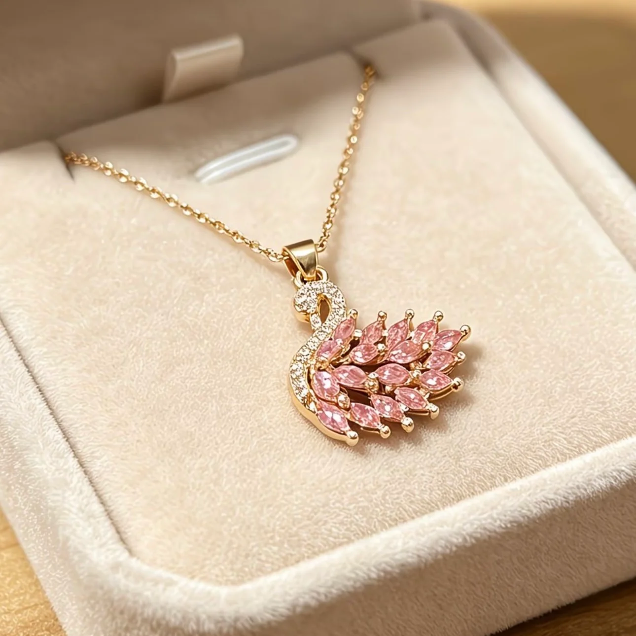 Swan Necklace (with box) - Image 3