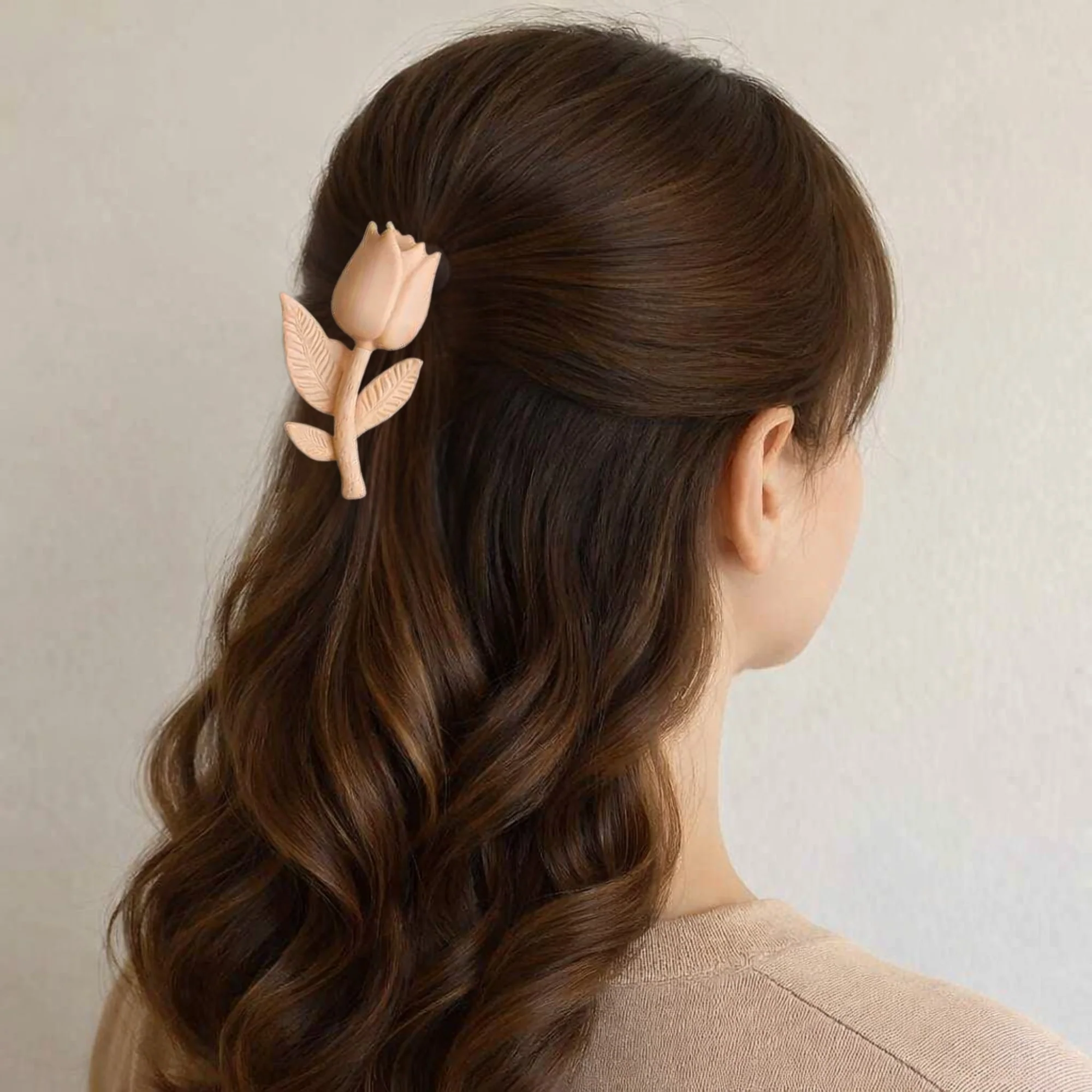 Tulip Hair Claw Clip - Image 3